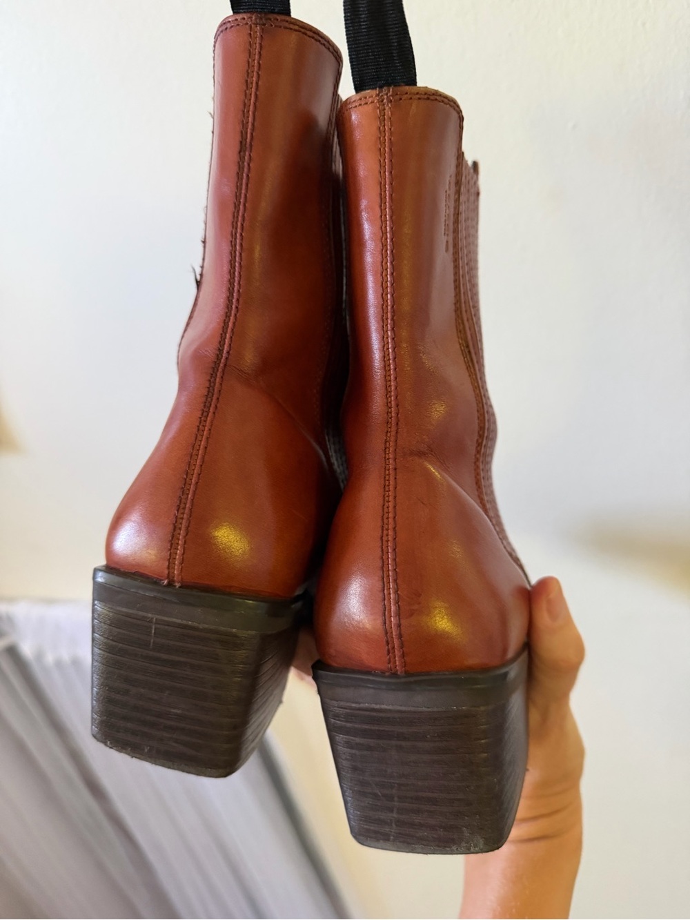 Vagabond Leather Mid-Heel Chelsea Boots in Brown - Picture 6 of 10